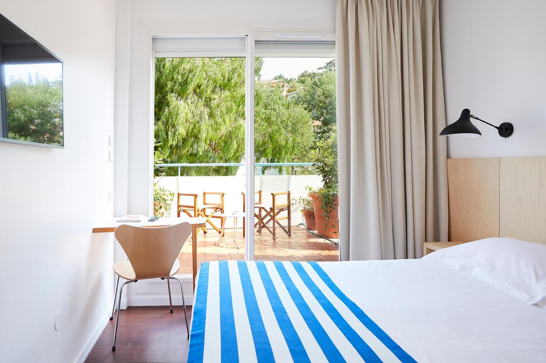 Hotel California Le Lavandou Esterno foto